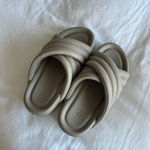 H&M cross over sandals
